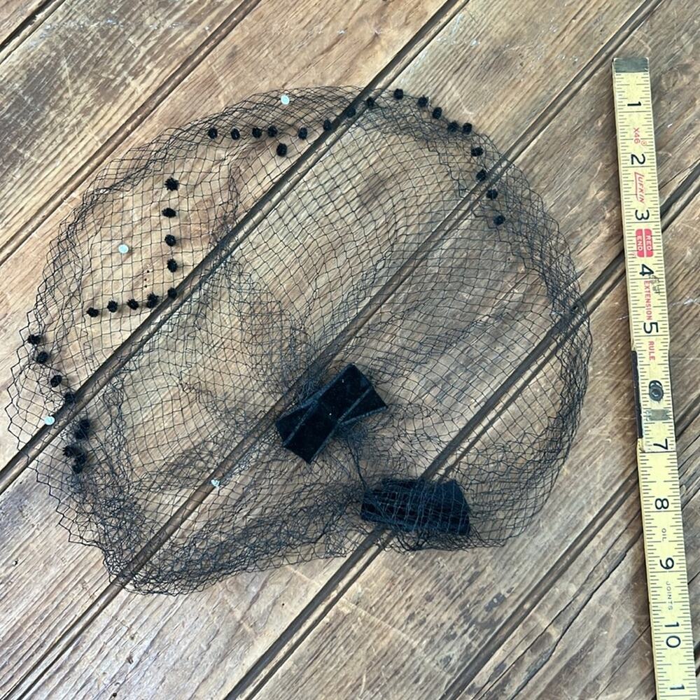 Vintage 1960s Elegant Black Net Hat hair piece bows and rhinestones - Picture 4 of 5